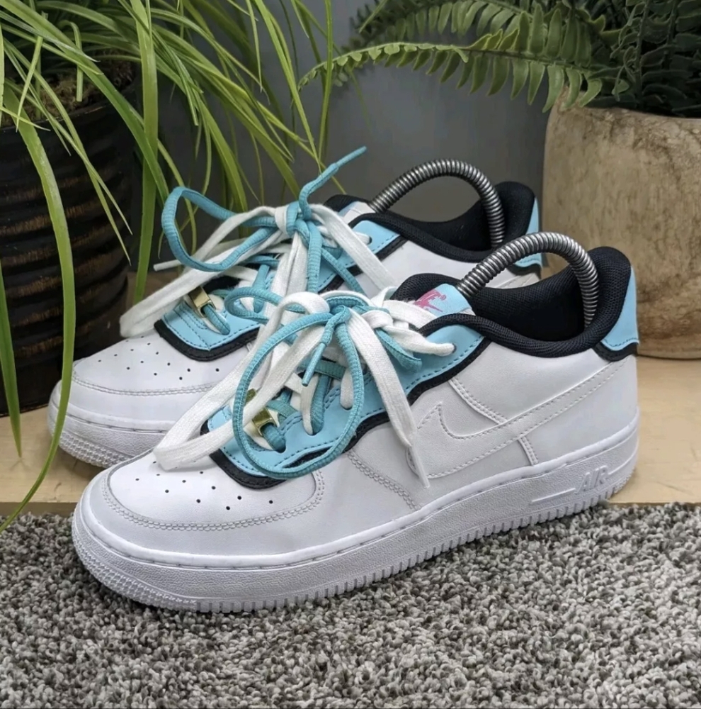 Nike Air Force 1 LV8 Women's Size 7 Leather Shoes Extra Laces AF1 Tag****